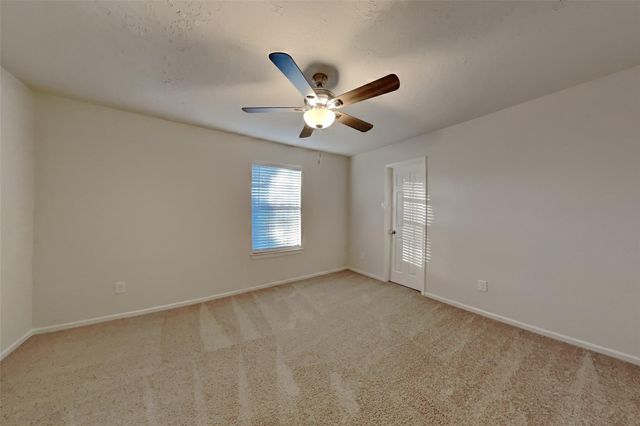 8335 Sparkling Springs Drive, Houston, TX 77095