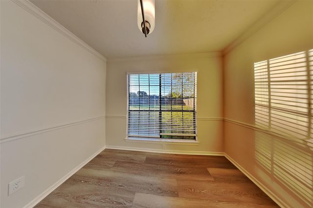 8335 Sparkling Springs Drive, Houston, TX 77095