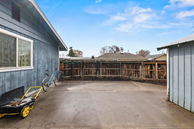 1804 Hope Street, Klamath Falls, OR 97603