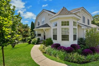 7 Winding Ridge Road, White Plains, NY 10603