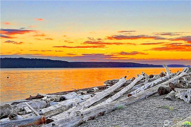1212 View Street, Camano Island, WA 98282