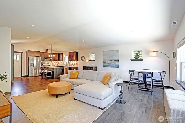 1212 View Street, Camano Island, WA 98282