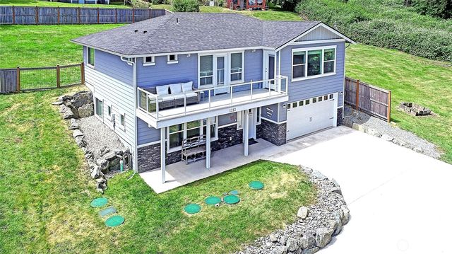 1212 View Street, Camano Island, WA 98282