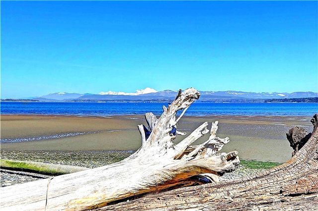 1212 View Street, Camano Island, WA 98282