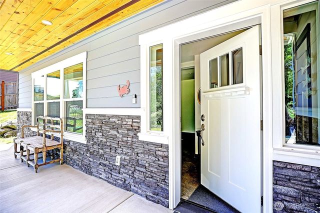 1212 View Street, Camano Island, WA 98282