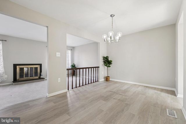 5402 WHITE MANE, Columbia, MD 21045