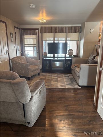 715 Hillview Court, Lewiston, NY 14092