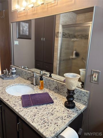 715 Hillview Court, Lewiston, NY 14092