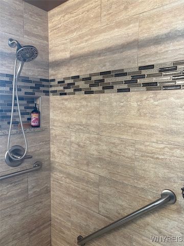 715 Hillview Court, Lewiston, NY 14092