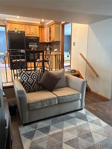 715 Hillview Court, Lewiston, NY 14092