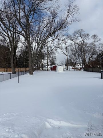 715 Hillview Court, Lewiston, NY 14092