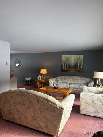 715 Hillview Court, Lewiston, NY 14092