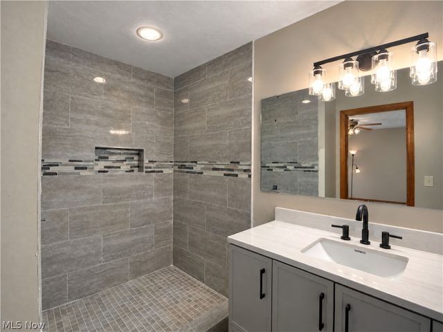 7708 Buchanan Drive, Boardman, OH 44512