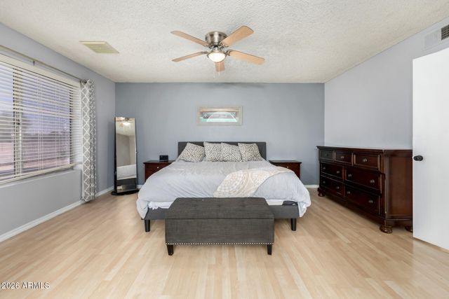 735 S WINTHROP Circle, Mesa, AZ 85204