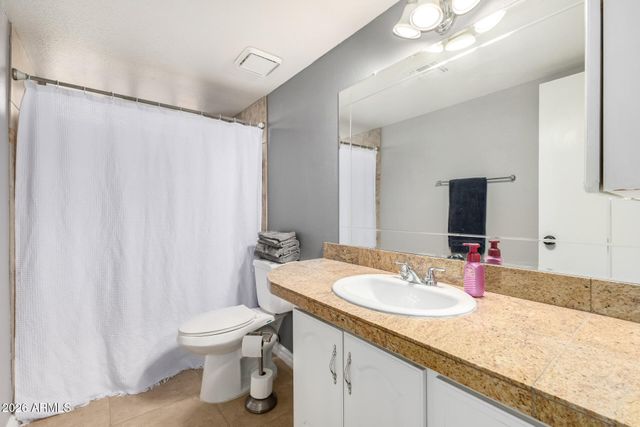 735 S WINTHROP Circle, Mesa, AZ 85204