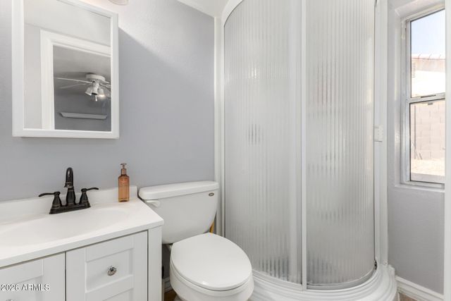 735 S WINTHROP Circle, Mesa, AZ 85204