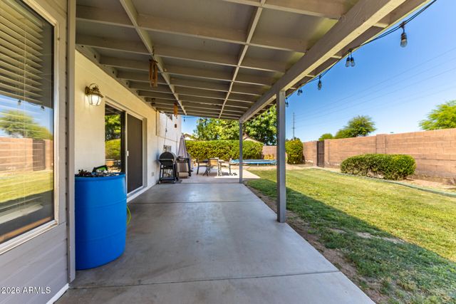 735 S WINTHROP Circle, Mesa, AZ 85204