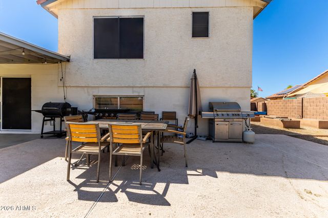 735 S WINTHROP Circle, Mesa, AZ 85204