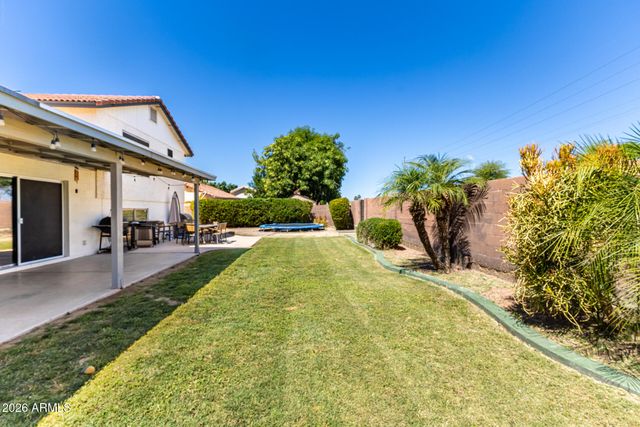 735 S WINTHROP Circle, Mesa, AZ 85204