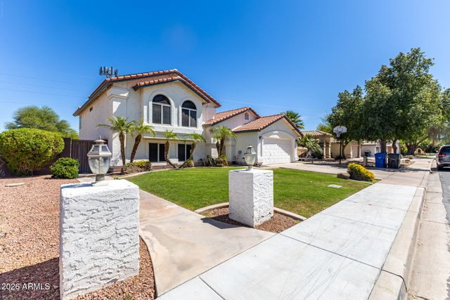 735 S WINTHROP Circle, Mesa, AZ 85204