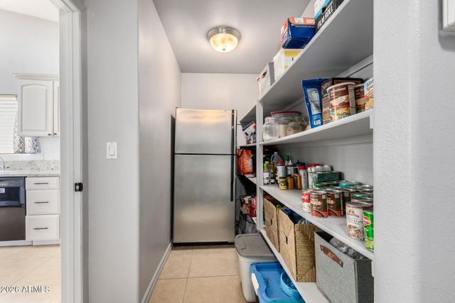 735 S WINTHROP Circle, Mesa, AZ 85204