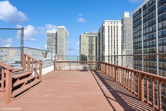 33 E Cedar Street 7D, Chicago, IL 60611