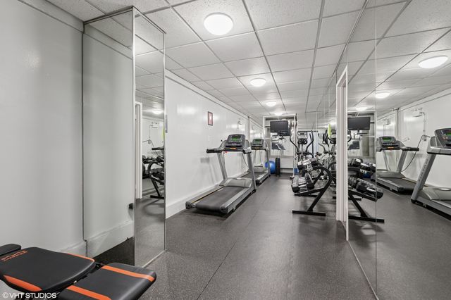 33 E Cedar Street 7D, Chicago, IL 60611