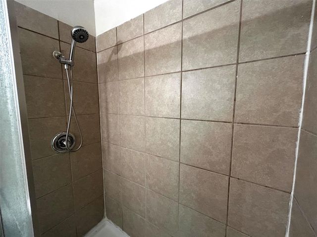 1010 W 23rd ST 10, Austin, TX 78705