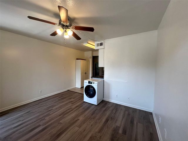 1010 W 23rd ST 10, Austin, TX 78705