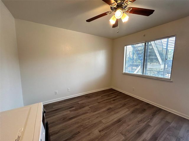 1010 W 23rd ST 10, Austin, TX 78705