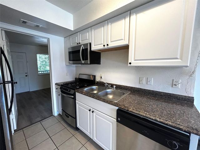 1010 W 23rd ST 10, Austin, TX 78705