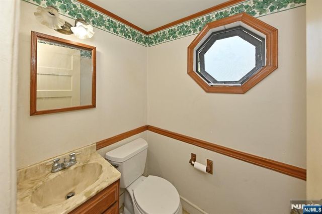 116 E Quackenbush Avenue, Dumont, NJ 07628