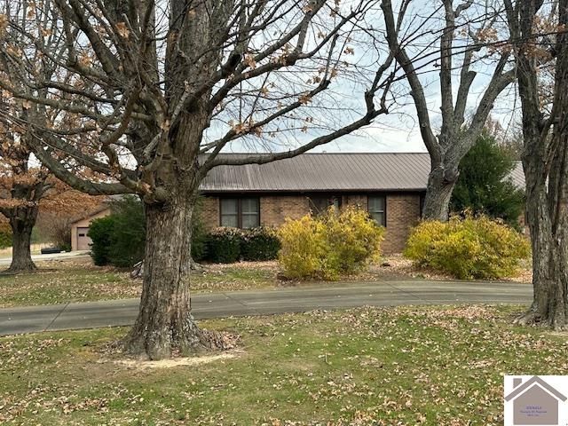 8898 St Rt 58 East, Mayfield, KY 42066