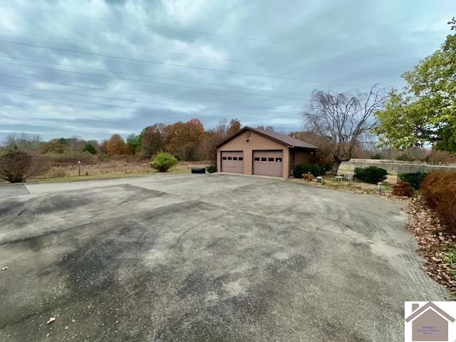 8898 St Rt 58 East, Mayfield, KY 42066