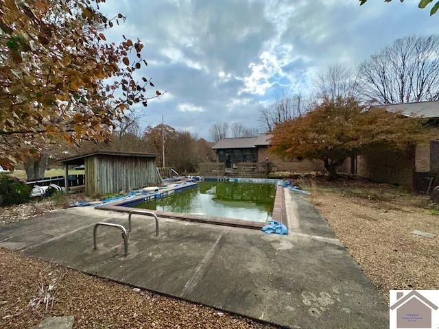 8898 St Rt 58 East, Mayfield, KY 42066