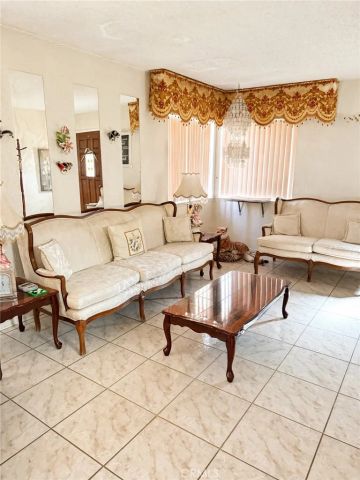21007 Violeta, Lakewood, CA 90715