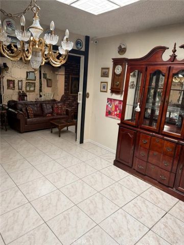 21007 Violeta, Lakewood, CA 90715