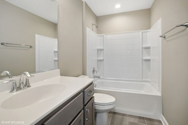 276 Masters Drive, Addison, IL 60101