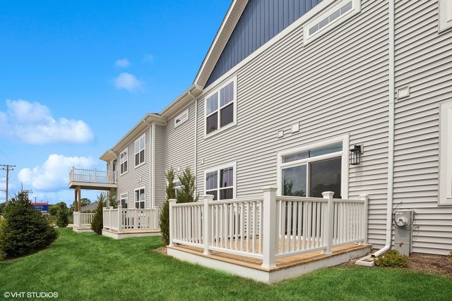 276 Masters Drive, Addison, IL 60101