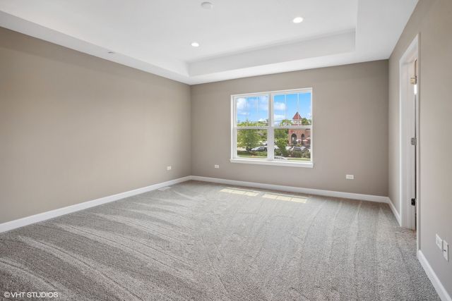 276 Masters Drive, Addison, IL 60101