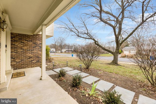 15 BUTTERNUT WAY, Sterling, VA 20164