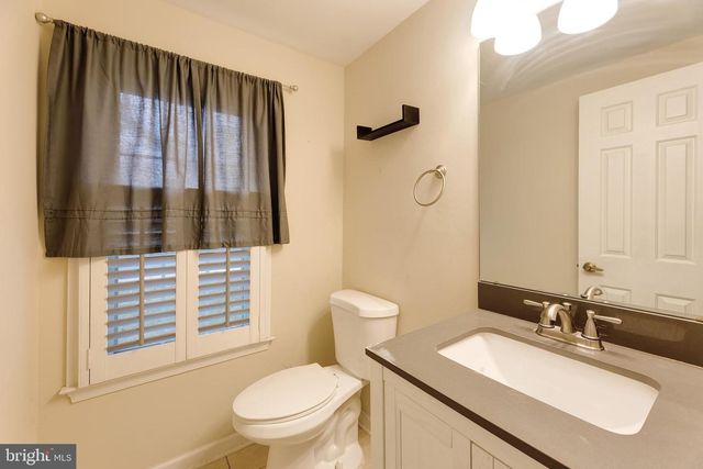 15 BUTTERNUT WAY, Sterling, VA 20164