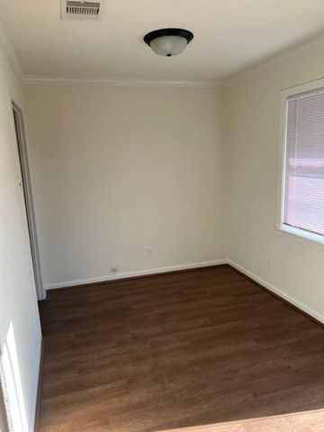 19 28th Street, Texas City, TX 77590