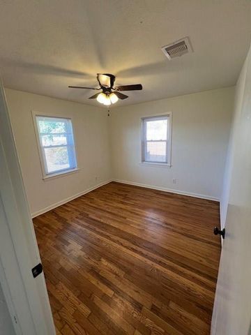 19 28th Street, Texas City, TX 77590