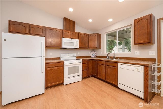 2295 S Camano Drive, Camano Island, WA 98282