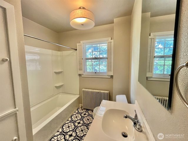 705 E 3rd Avenue, Ellensburg, WA 98926