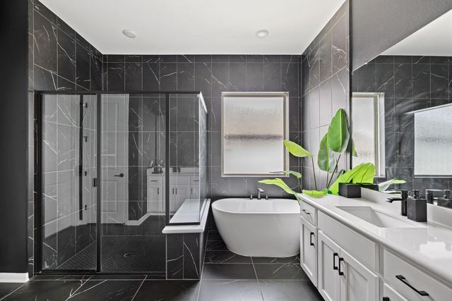 920 Trevi Fontana DR, Leander, TX 78641