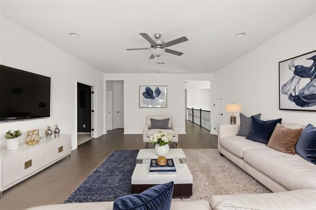 920 Trevi Fontana DR, Leander, TX 78641