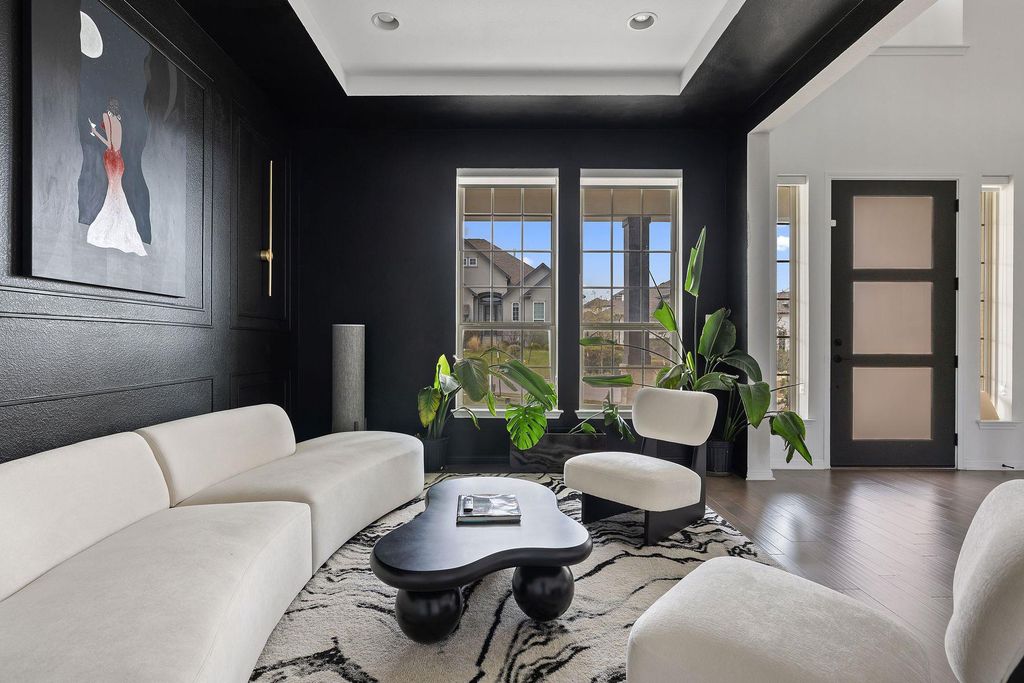 920 Trevi Fontana DR, Leander, TX 78641