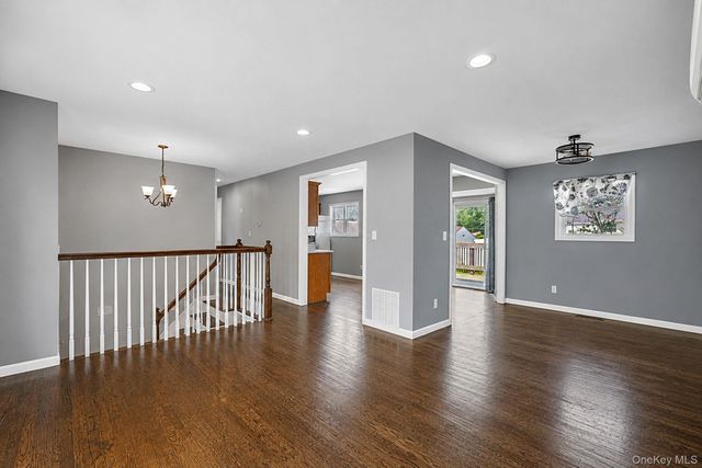 3010 Sipp Avenue, Medford, NY 11763